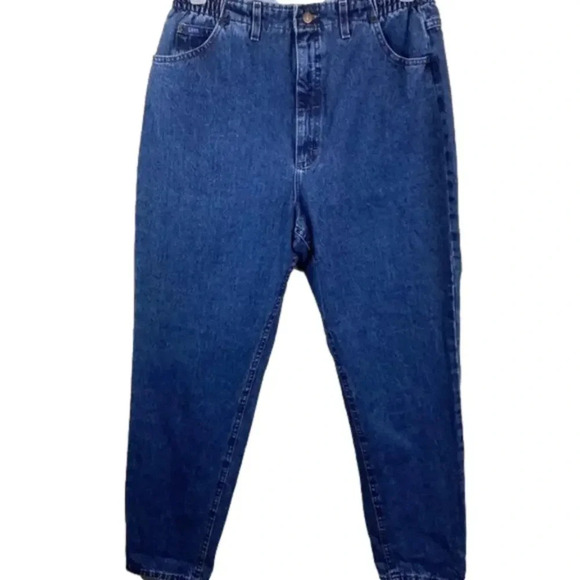 Vintage high rise mom jeans by Lee. Elastic paper sack waistband. - Picture 1 of 10